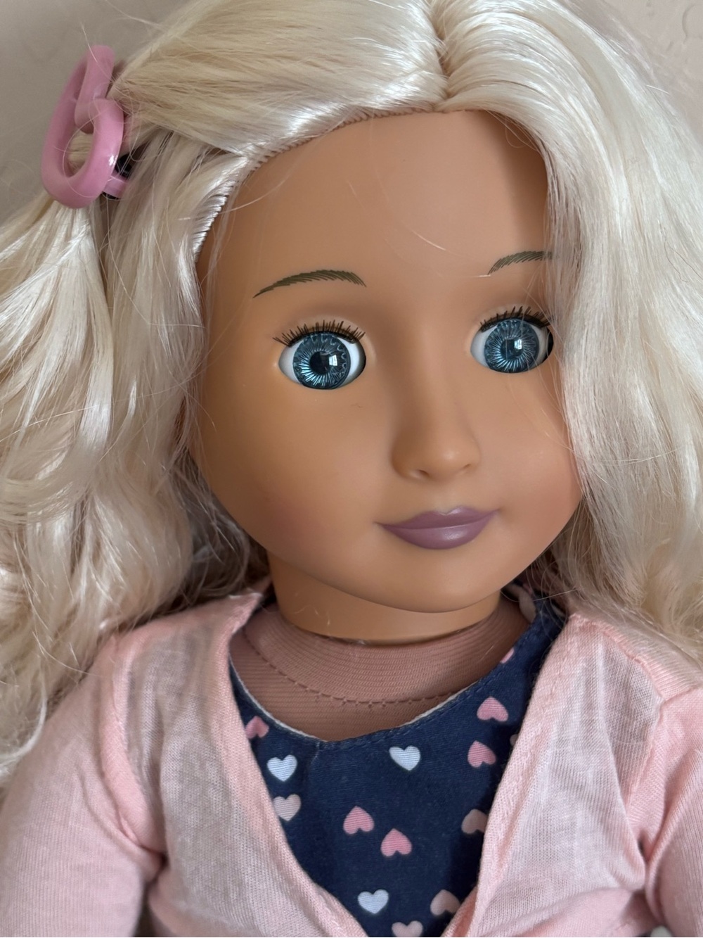 Like NEW 18” Blonde Fashion Doll Wavy Hair Blue Eyes | New outfit | Kidcore - Picture 3 of 8